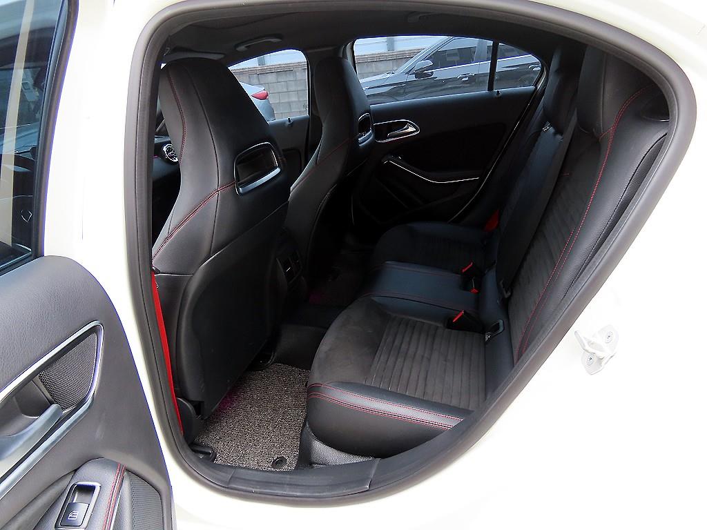 Mercedes Benz A Class - Vista 6