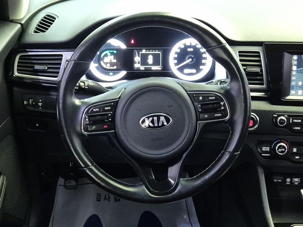 KIA Niro - Vista 9