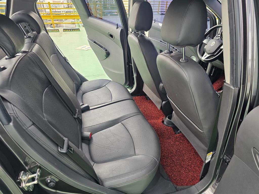 Chevrolet Spark - Vista 11