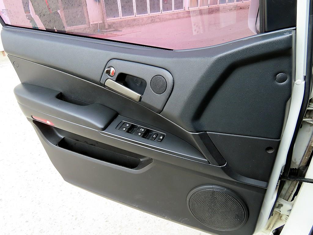 Ssangyong Korando - Vista 11