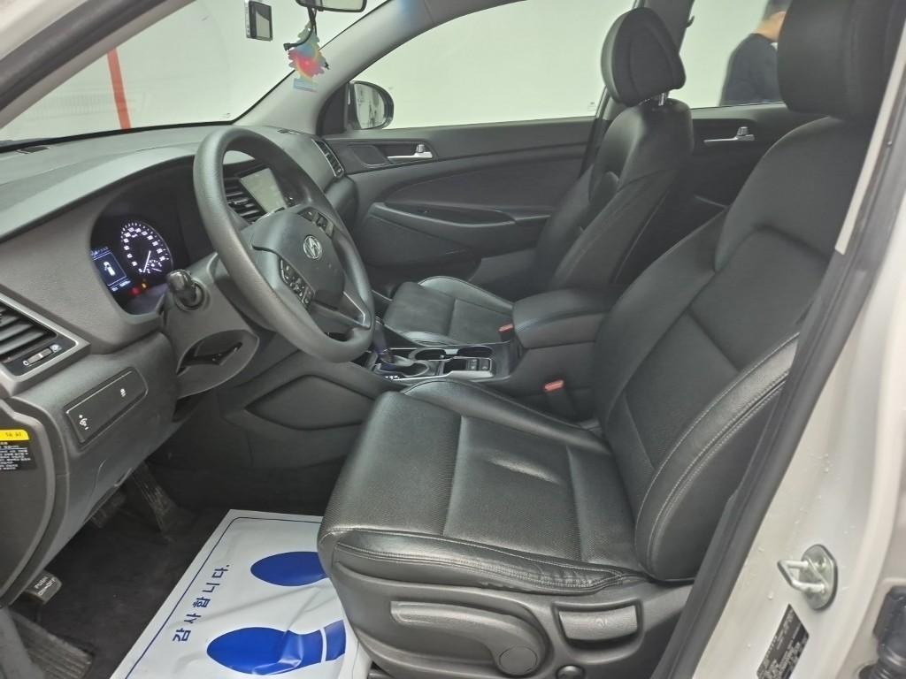 HYUNDAI Tucson - Vista 11