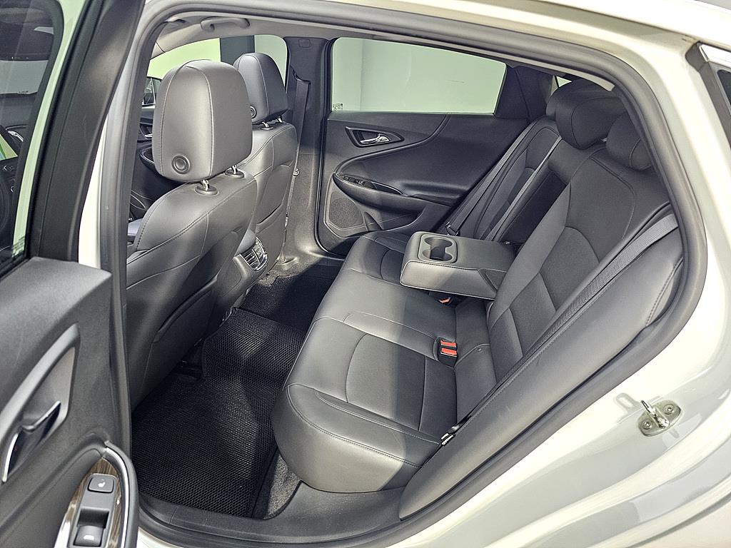 Chevrolet Malibu - Vista 9