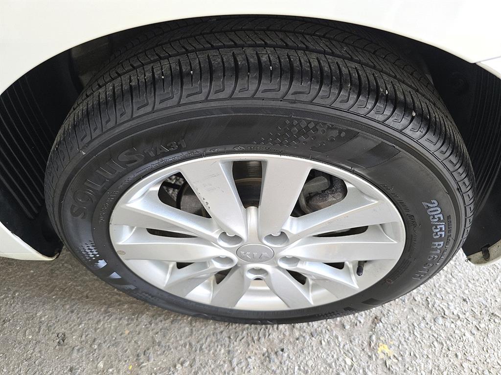 KIA K3 2014 Blanco - Importación desde Corea - HF Imports Iquique - Foto 20