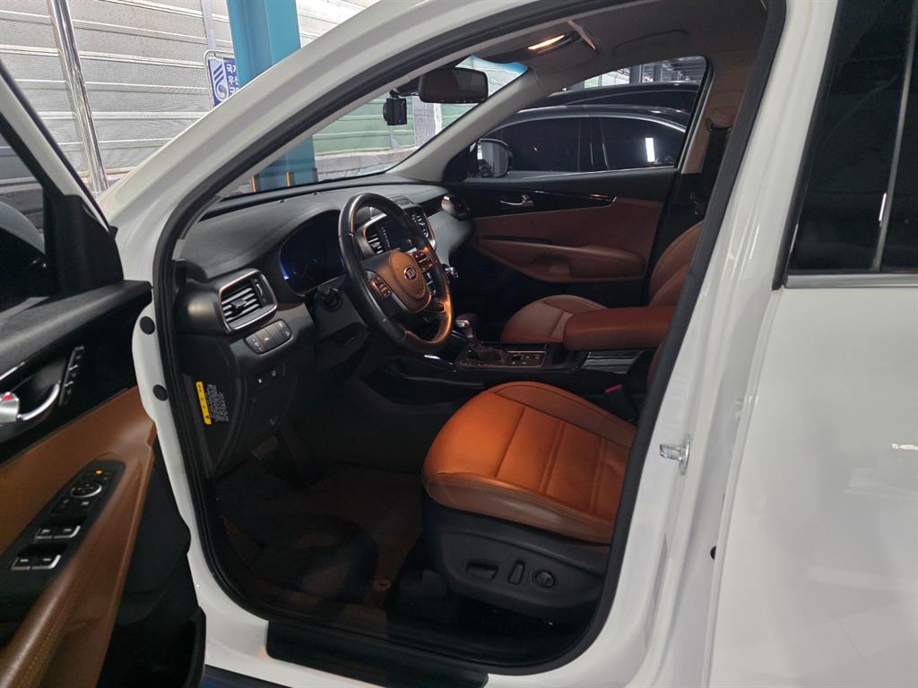 KIA Sorento - Vista 10