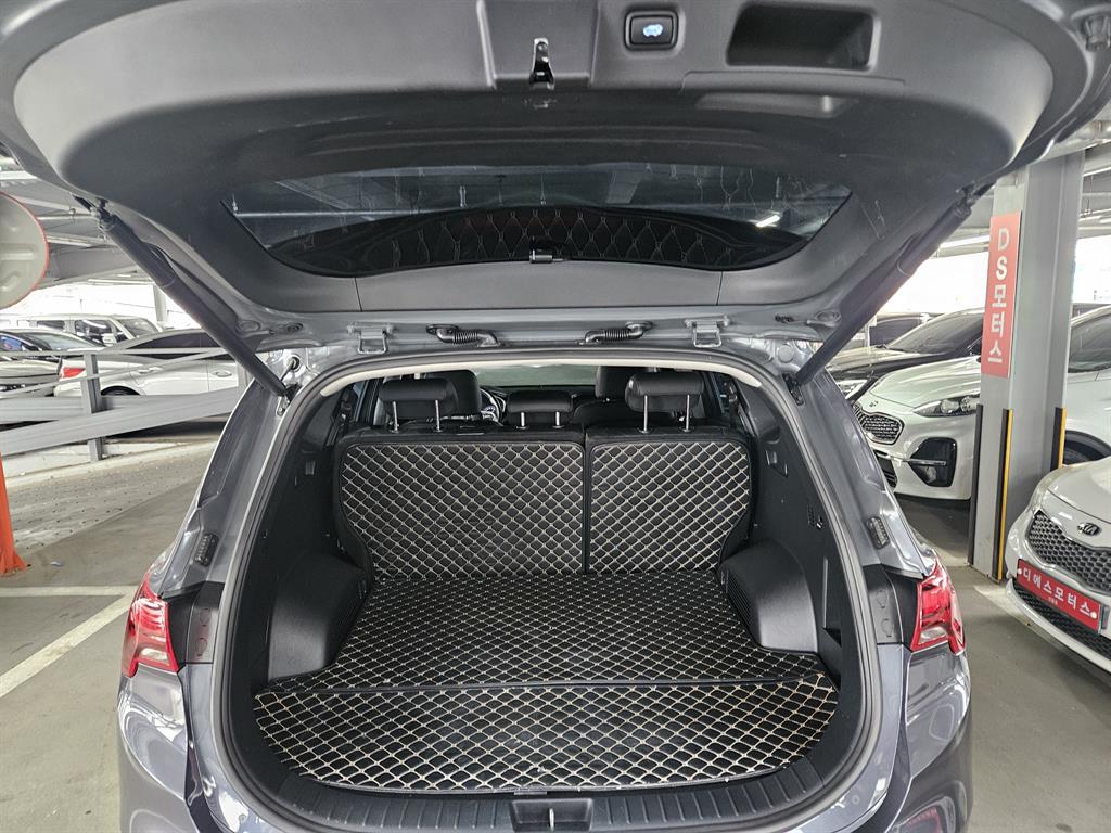 HYUNDAI Santa Fe - Vista 5