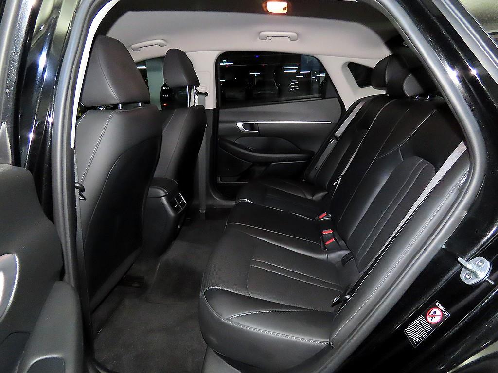 HYUNDAI Sonata - Vista 7