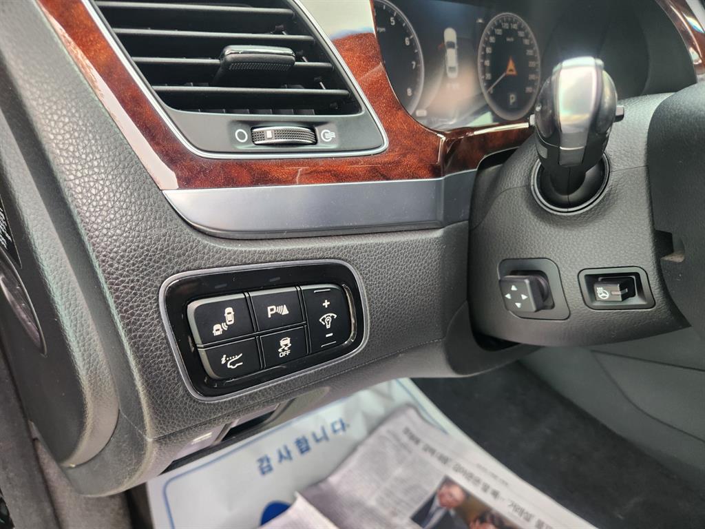 HYUNDAI Equus 2015 Negro - Importación desde Corea - HF Imports Iquique - Foto 13