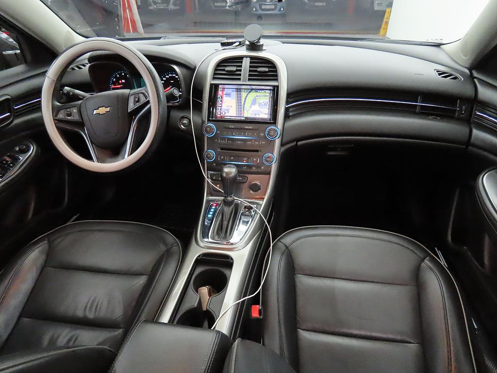 Chevrolet Malibu - Vista 5