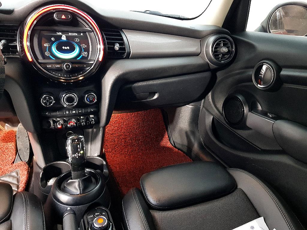 Mini Cooper - Vista 10