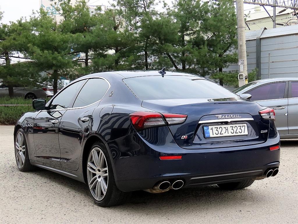 Maserati Ghibli - Vista 3