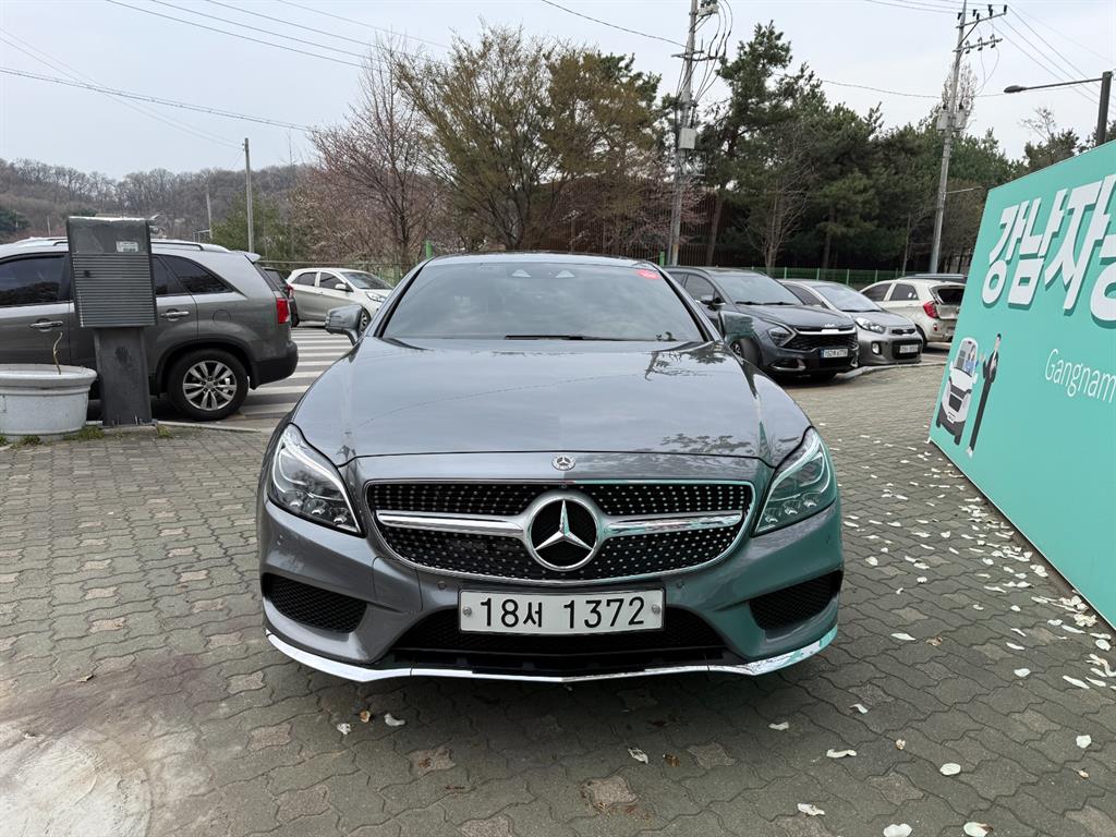 Mercedes Benz CLS Class 2017 Gris - Importación desde Corea - HF Imports Iquique - Foto 1