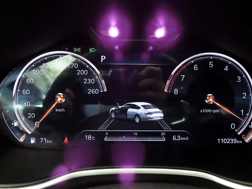 Genesis G80 - Vista 9