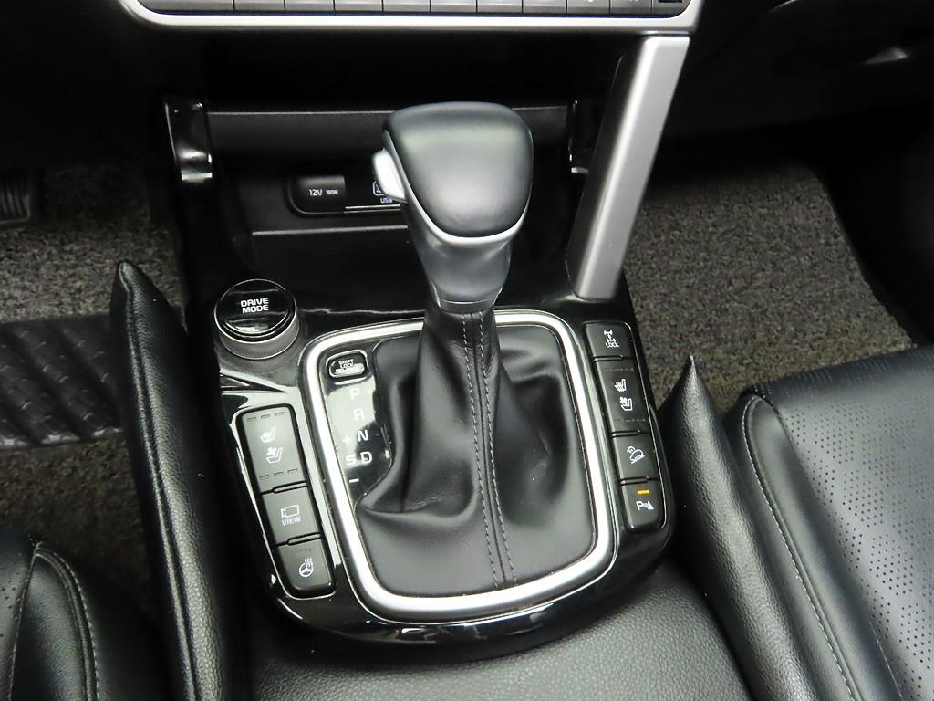 KIA Seltos - Vista 10