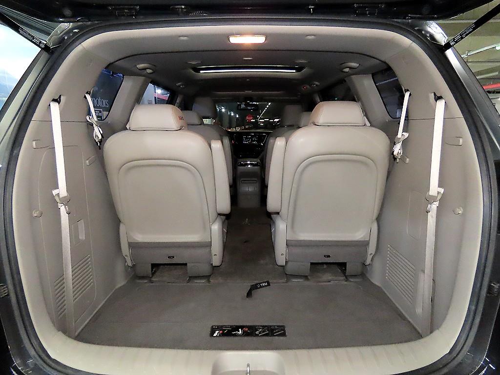 KIA Carnival 2017 Gris - Importación desde Corea - HF Imports Iquique - Foto 17