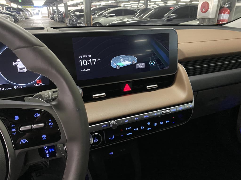 HYUNDAI Ioniq 5 - Vista 8