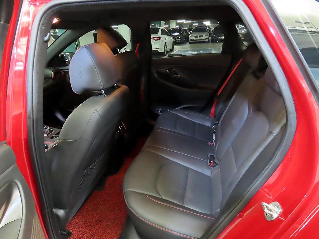 HYUNDAI i30 - Vista 7