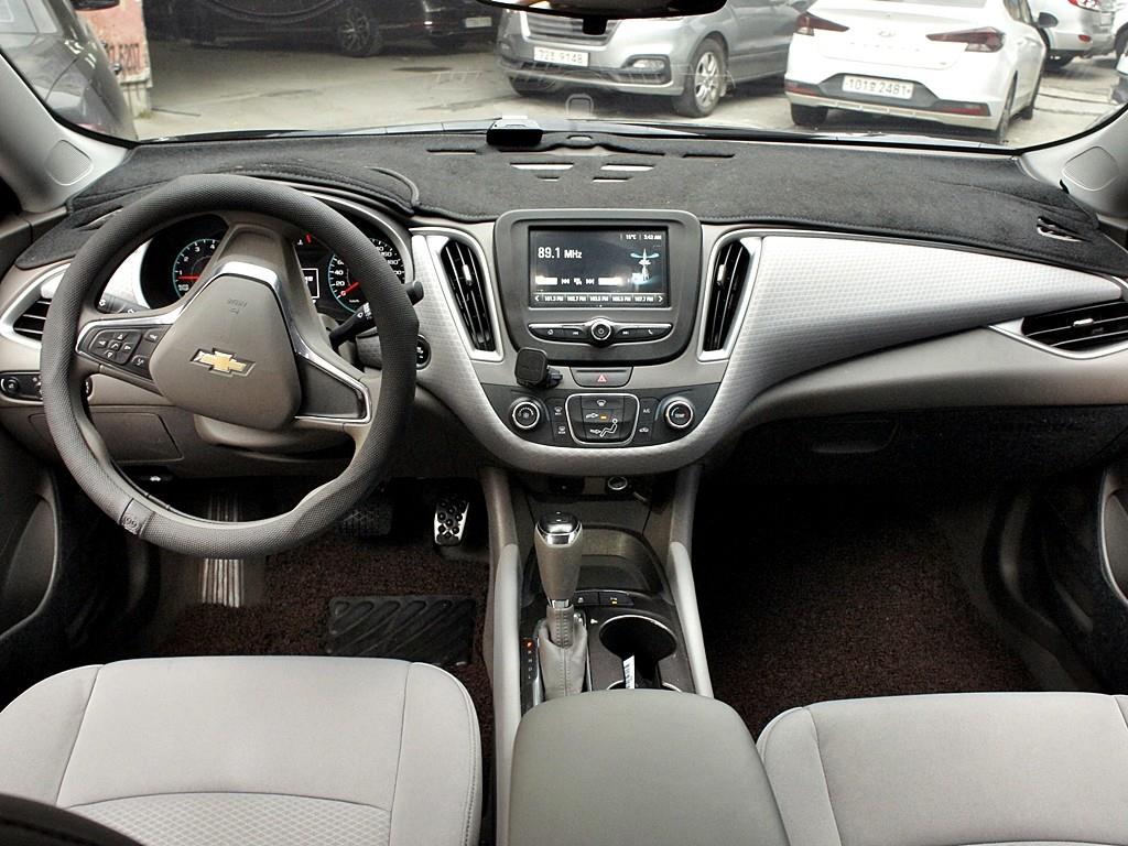 Chevrolet Malibu 2017 Negro - Importación desde Corea - HF Imports Iquique - Foto 7