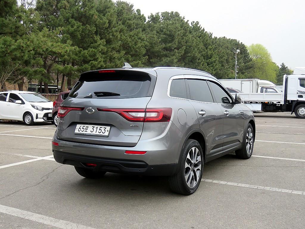 SAMSUNG QM6 - Vista 4