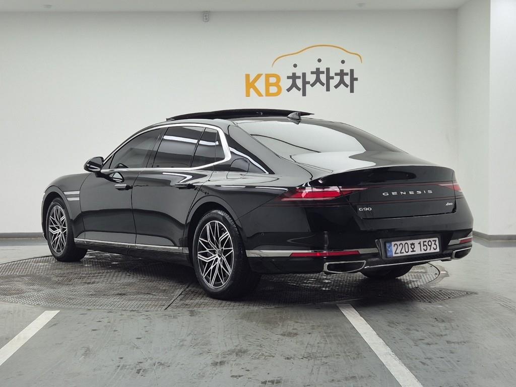 Genesis G90 - Vista 3