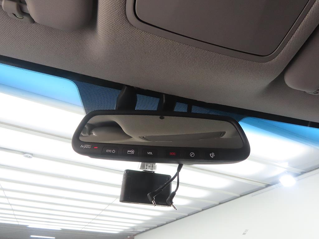 HYUNDAI Ioniq - Vista 12