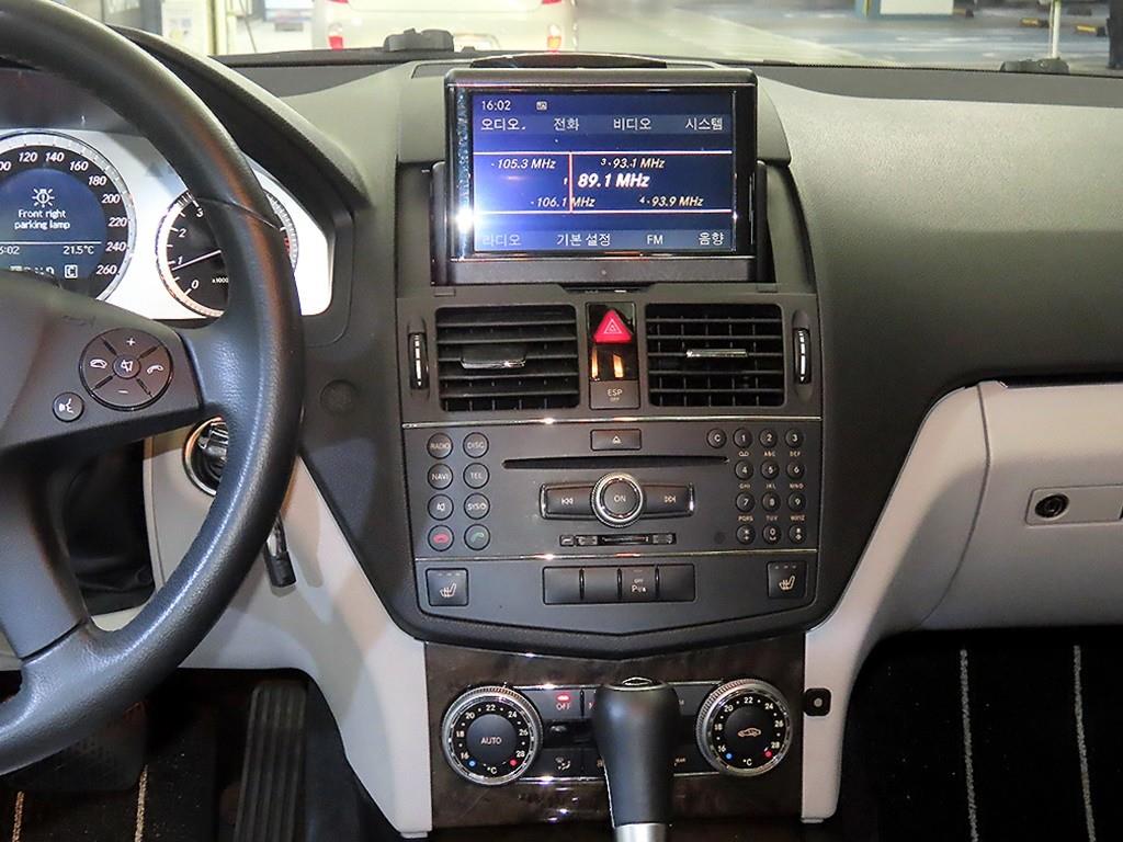 Mercedes Benz C Class - Vista 11