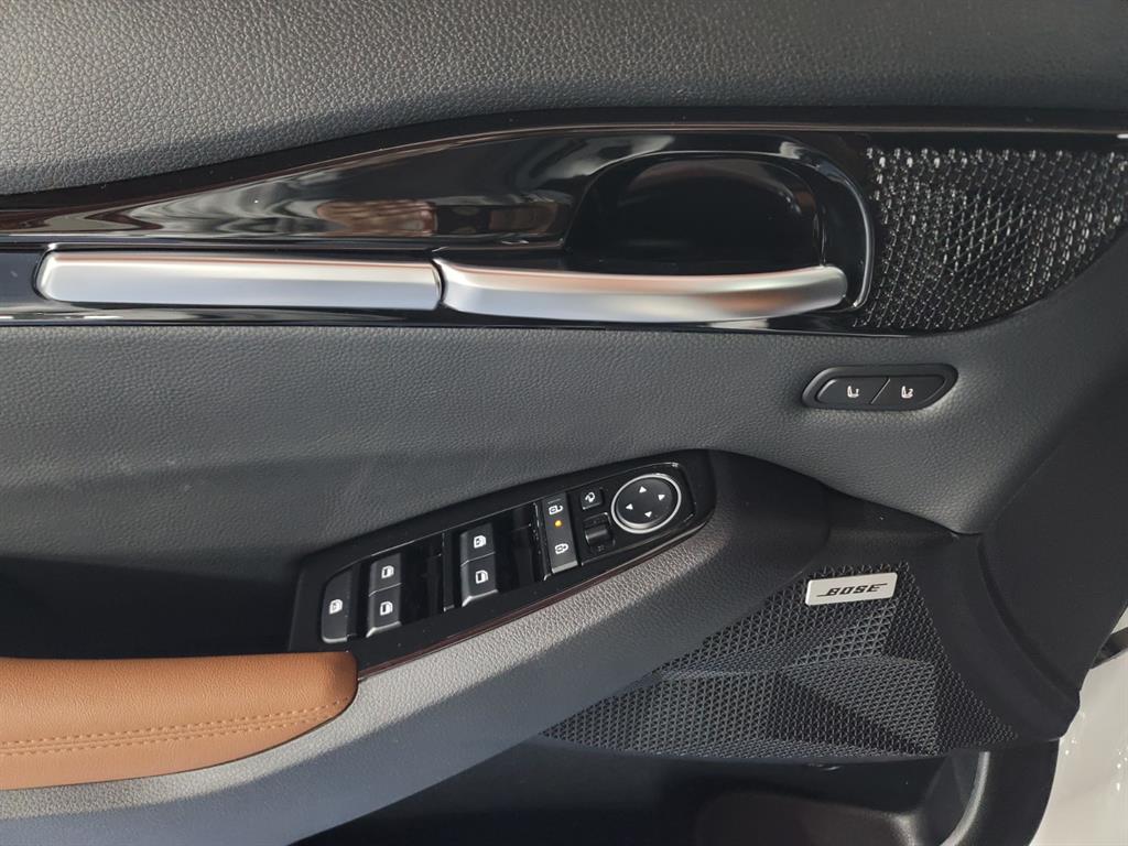 KIA Seltos - Vista 8