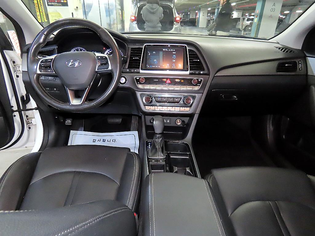 HYUNDAI Sonata - Vista 10