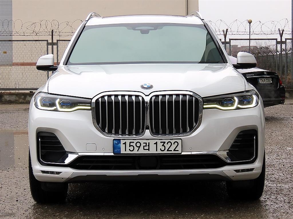 BMW X7 2022 Blanco - Importación desde Corea - HF Imports Iquique - Foto 1