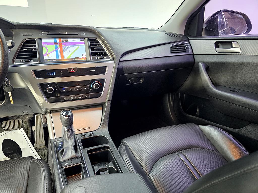 HYUNDAI Sonata - Vista 10