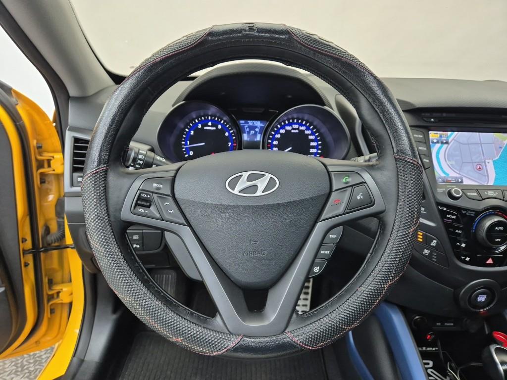 HYUNDAI Veloster - Vista 9