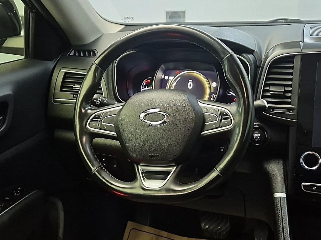 SAMSUNG QM6 - Vista 9