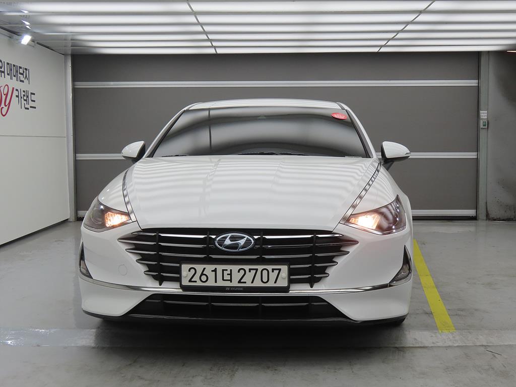 HYUNDAI Sonata - Vista 2