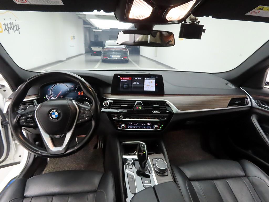 BMW 5 Series - Vista 6