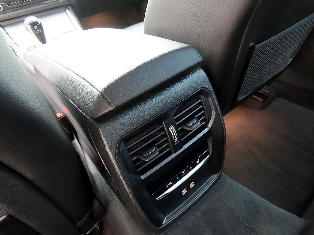 BMW 3 series 2022 Azul - Importación desde Corea - HF Imports Iquique - Foto 16