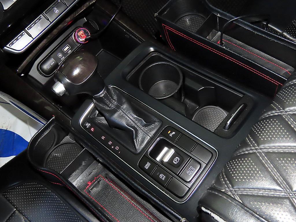 KIA Sorento - Vista 12