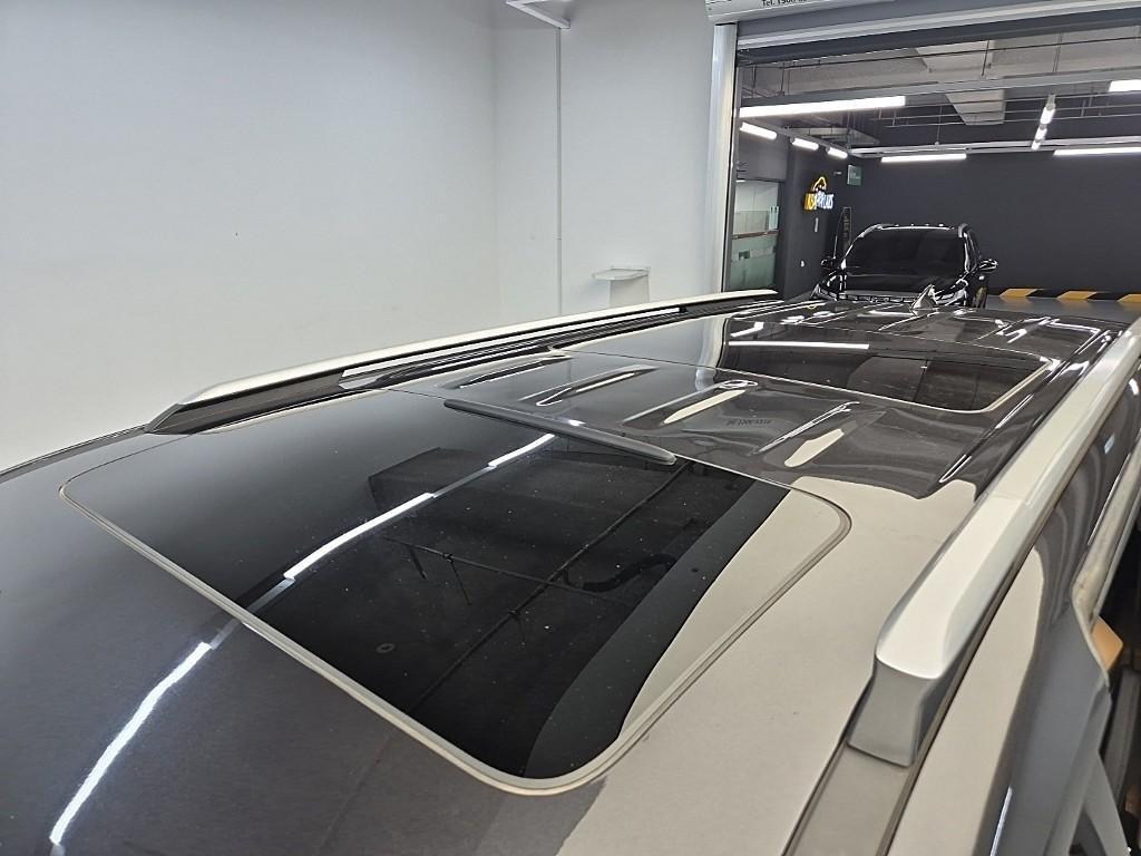 KIA Carnival - Vista 12