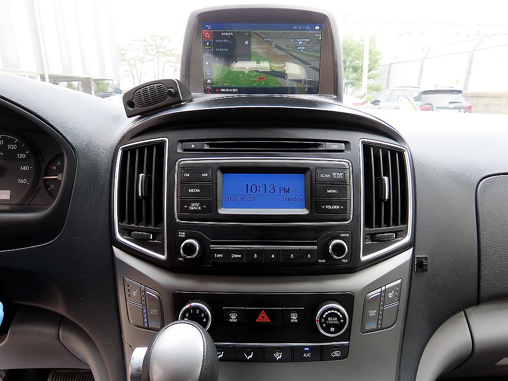 HYUNDAI Starex 2019 Amarillo - Importación desde Corea - HF Imports Iquique - Foto 14