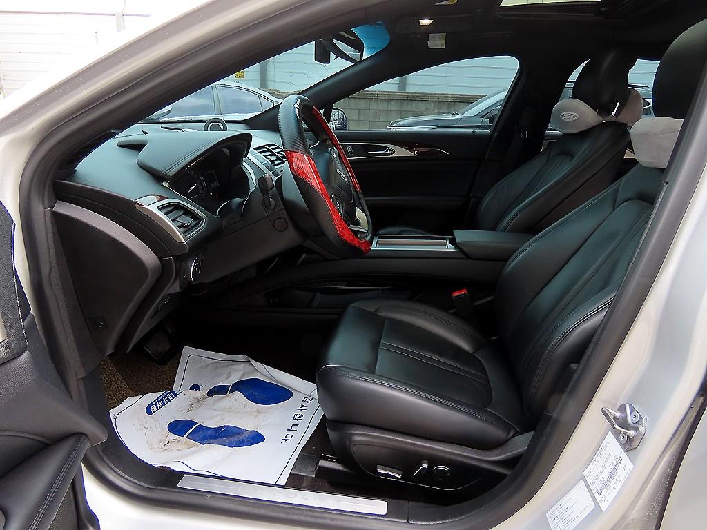 Lincoln MKZ - Vista 5