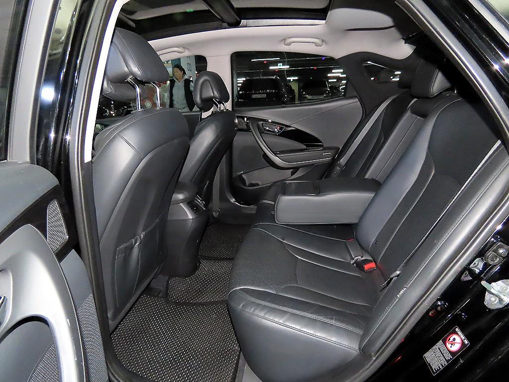 HYUNDAI Grandeur - Vista 7