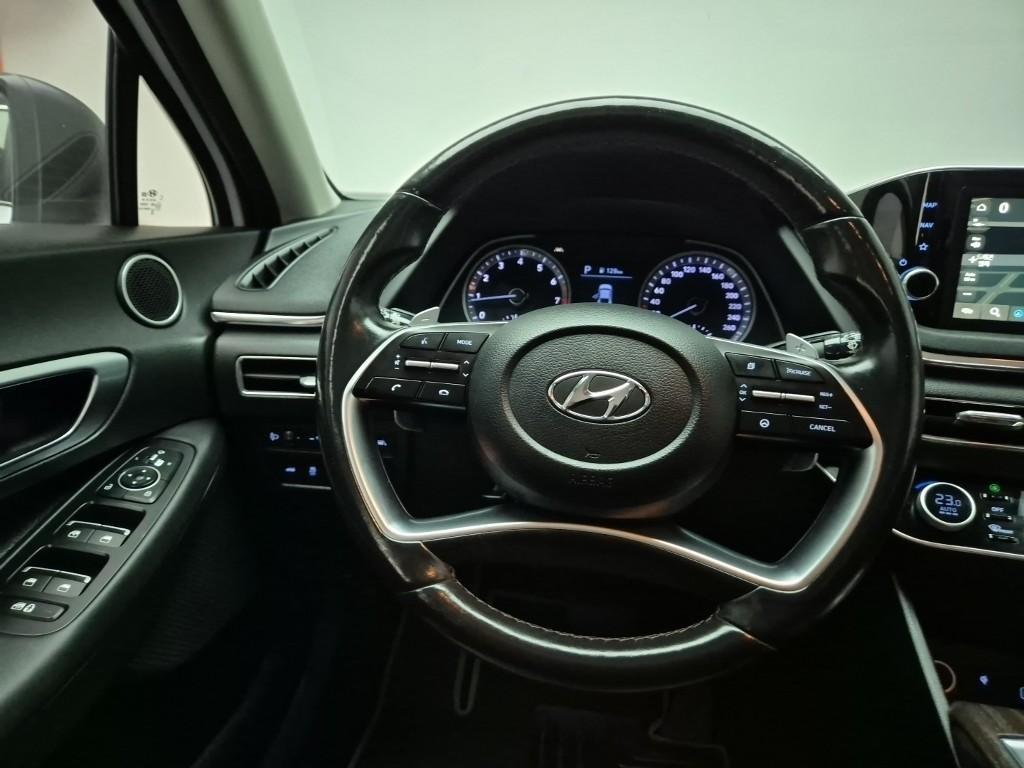 HYUNDAI Sonata - Vista 9