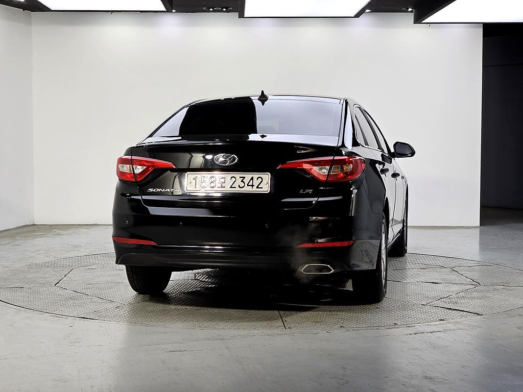 HYUNDAI Sonata - Vista 3