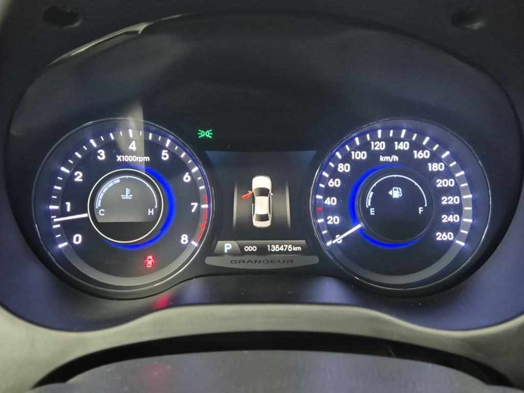 HYUNDAI Grandeur - Vista 7