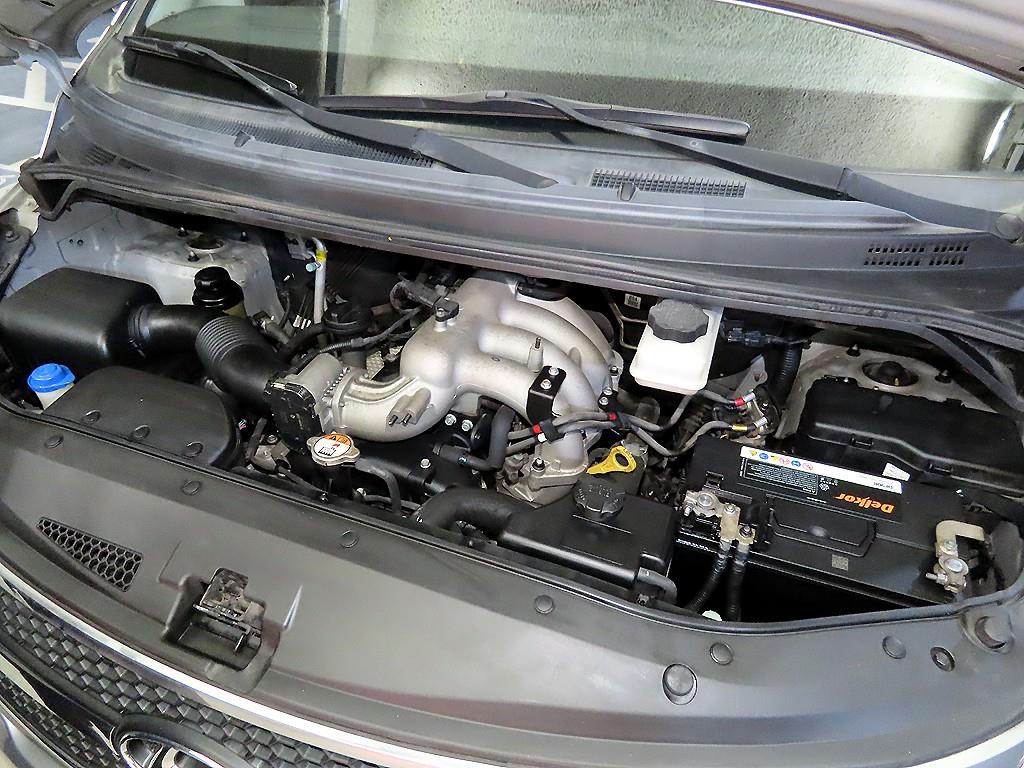HYUNDAI Starex 2015 Plateado - Importación desde Corea - HF Imports Iquique - Foto 19