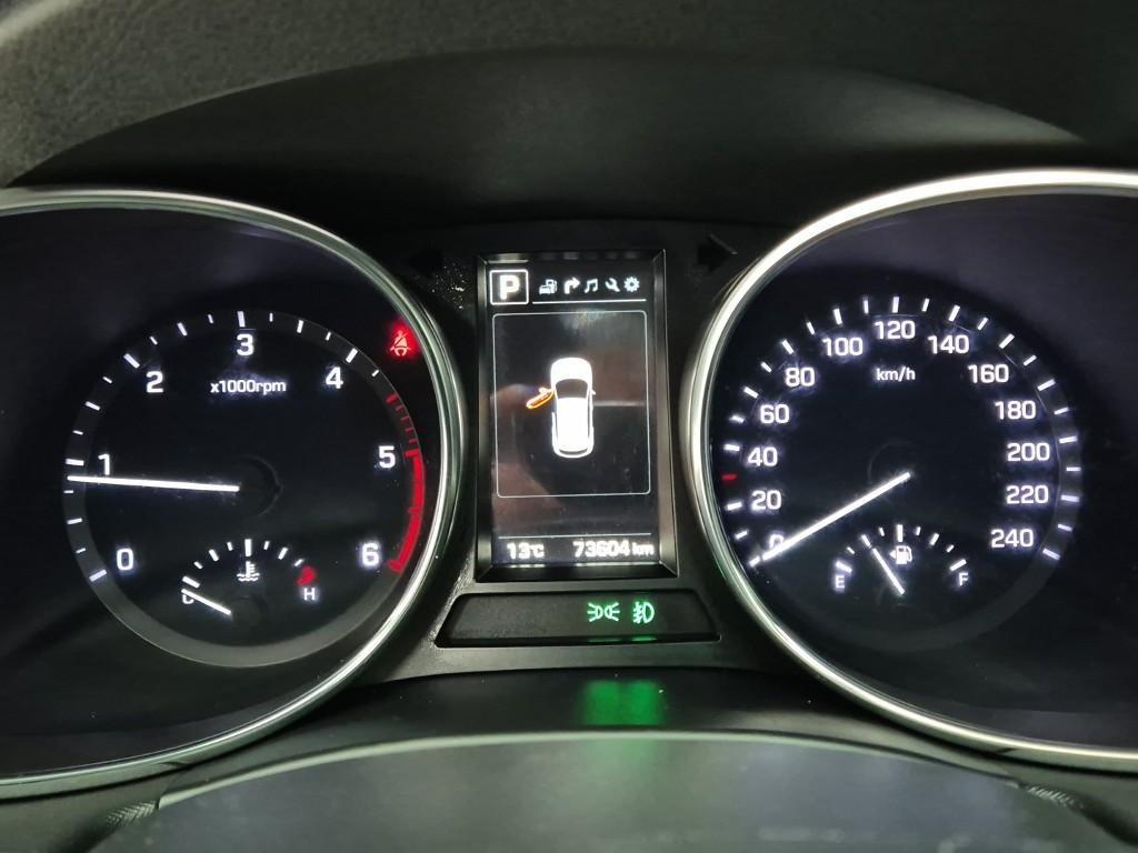 HYUNDAI Maxcruz - Vista 6