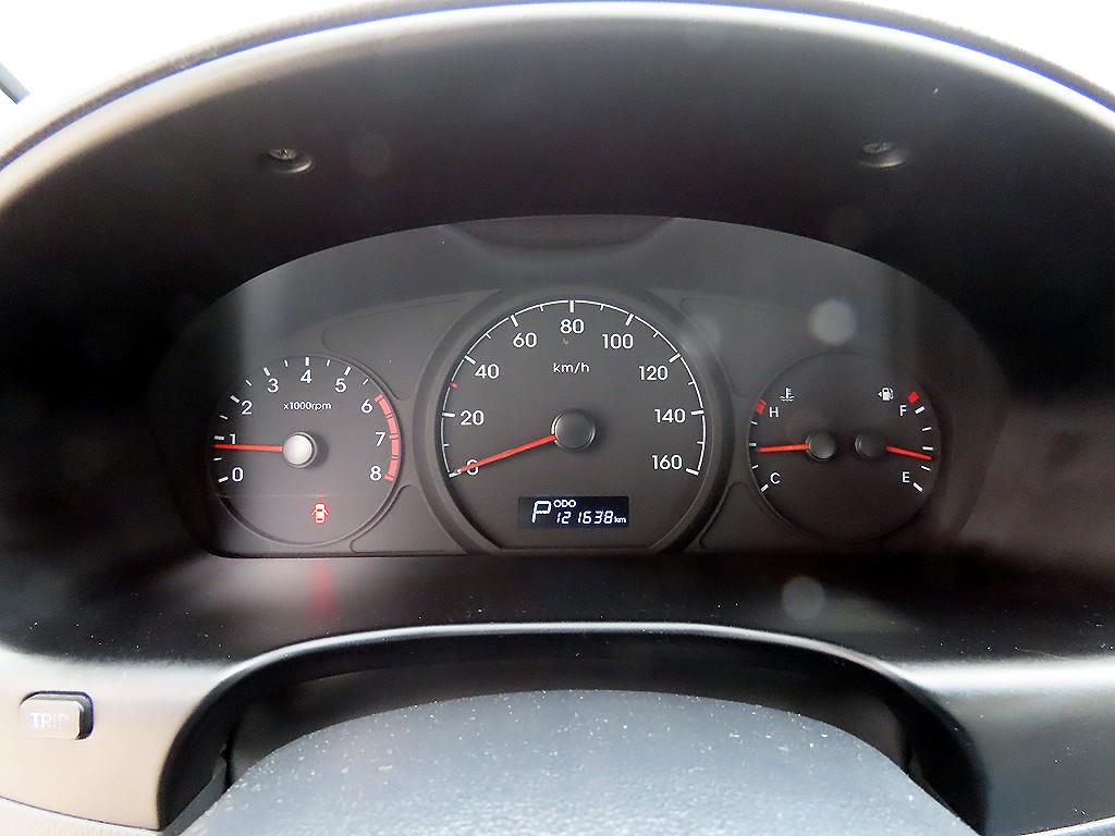 HYUNDAI Starex - Vista 10