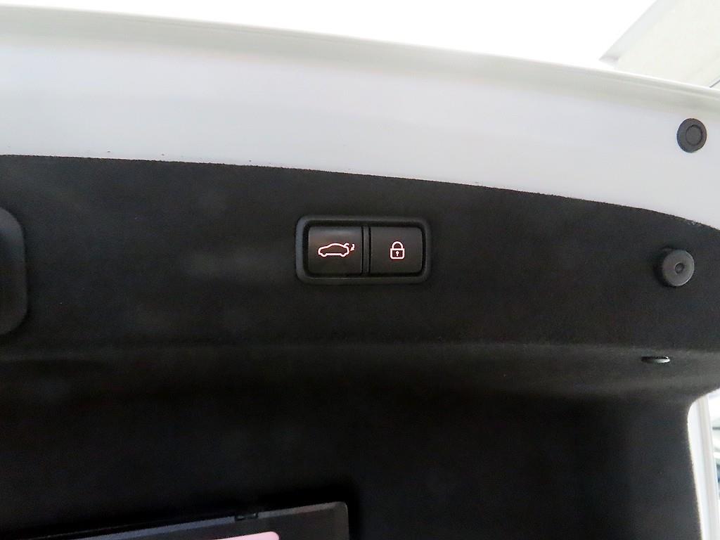 Genesis G90 2019 Blanco - Importación desde Corea - HF Imports Iquique - Foto 17