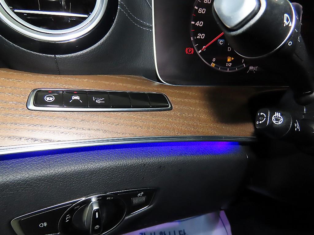 Mercedes Benz E class 2020 Gris - Importación desde Corea - HF Imports Iquique - Foto 14