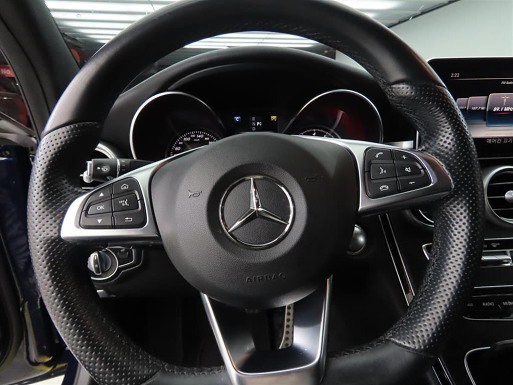 Mercedes Benz C Class - Vista 8