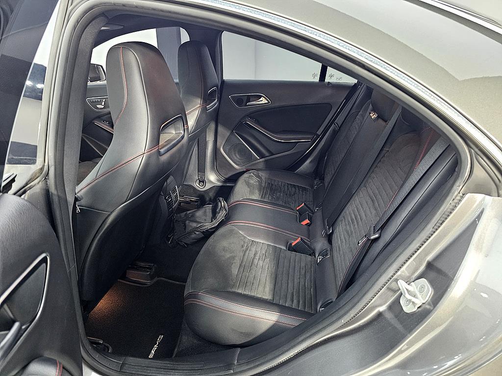 Mercedes Benz CLA Class - Vista 9