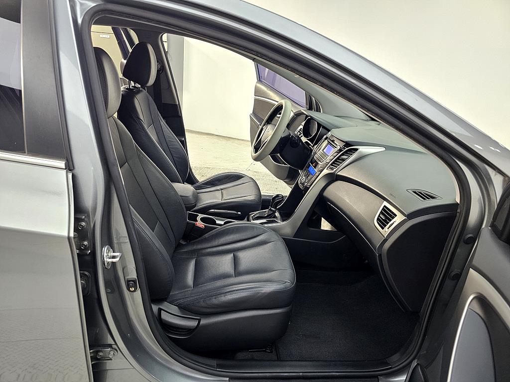 HYUNDAI i30 - Vista 11